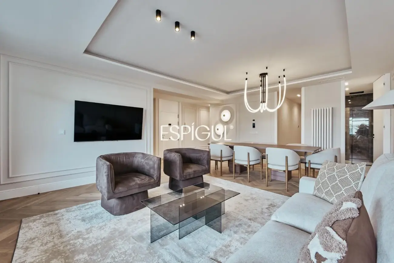 Изысканная квартира с террасой в Кастельяна, район Саламанка