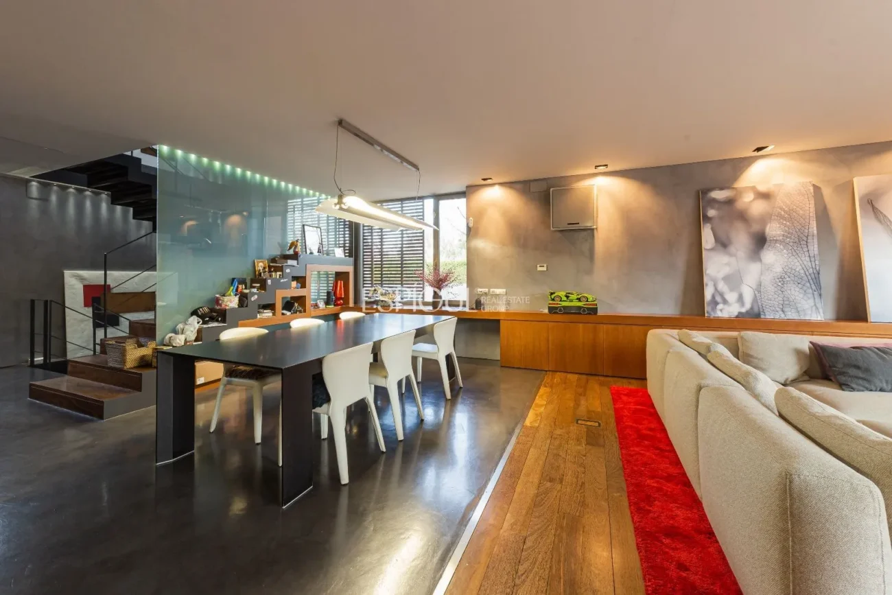 Unifamiliar de disseny a la zona Arxiu