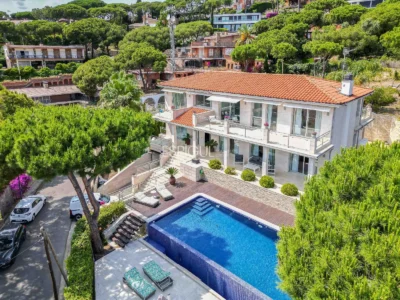 Villa de luxe amb impressionants vistes al mar a Cabrils, Maresme