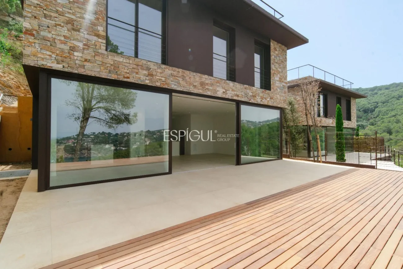 Villas de Lujo con Vistas al Mar en Begur