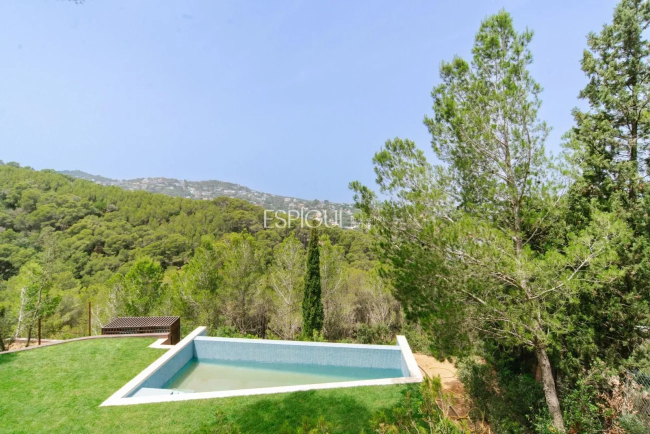 Villas de Lujo con Vistas al Mar en Begur