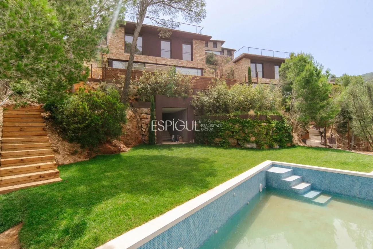 Villas de Lujo con Vistas al Mar en Begur