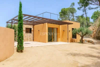 Villas de luxe avec vue sur la mer à Begur