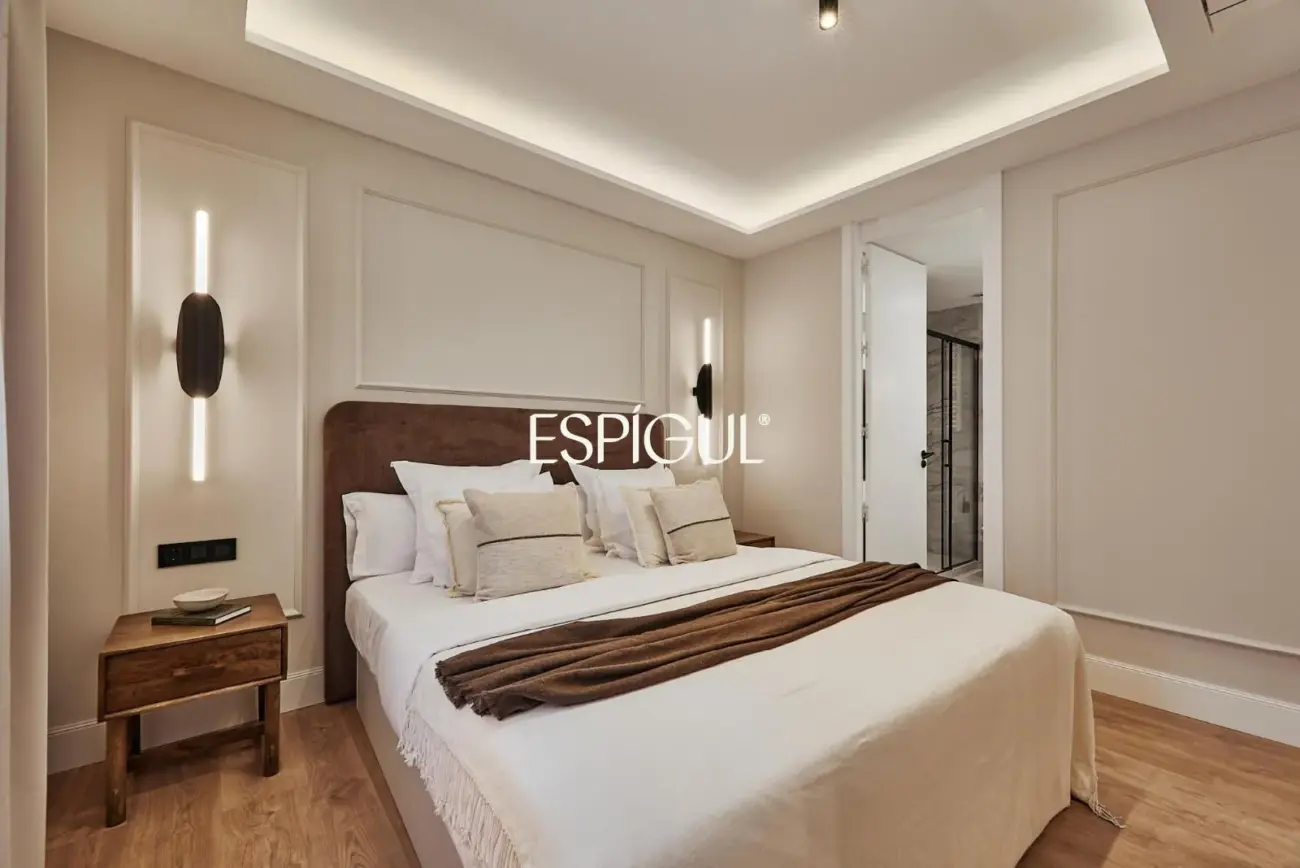 Vivienda exterior en Calle Principe de Asturias, Lista