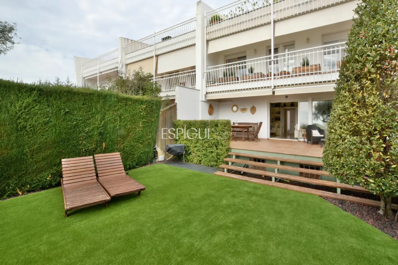 Townhouse with spectacular views in Sant Berger, Teia