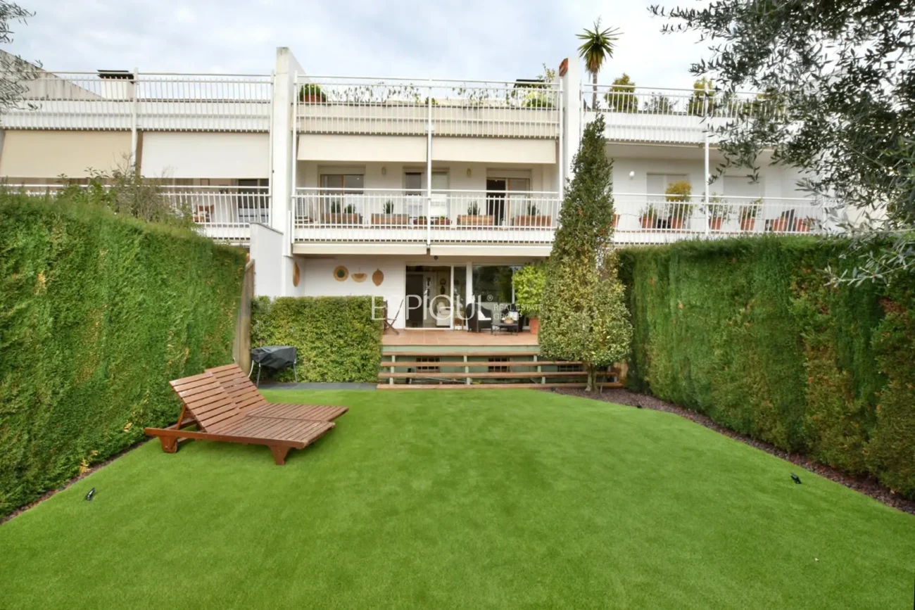 Townhouse with spectacular views in Sant Berger, Teia