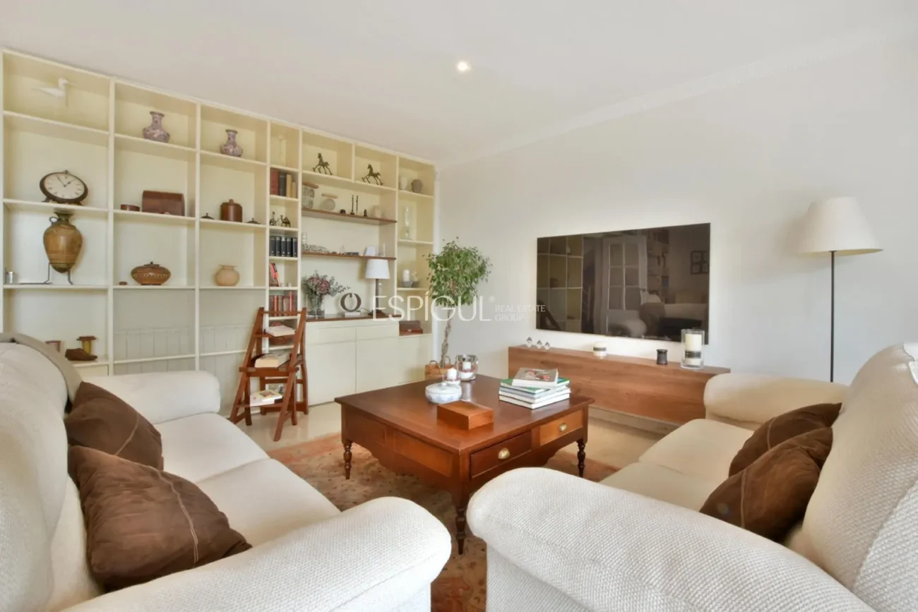 Двухквартирный дом с захватывающим видом в Сант-Бергер, Тейя