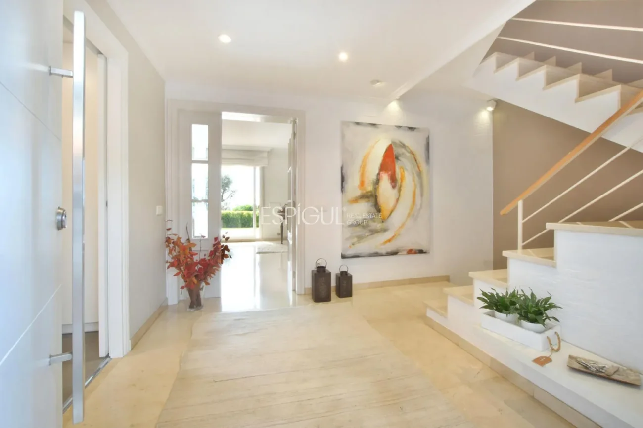 Двухквартирный дом с захватывающим видом в Сант-Бергер, Тейя