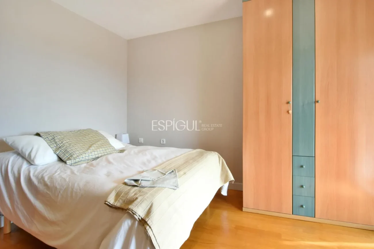 Двухквартирный дом с захватывающим видом в Сант-Бергер, Тейя