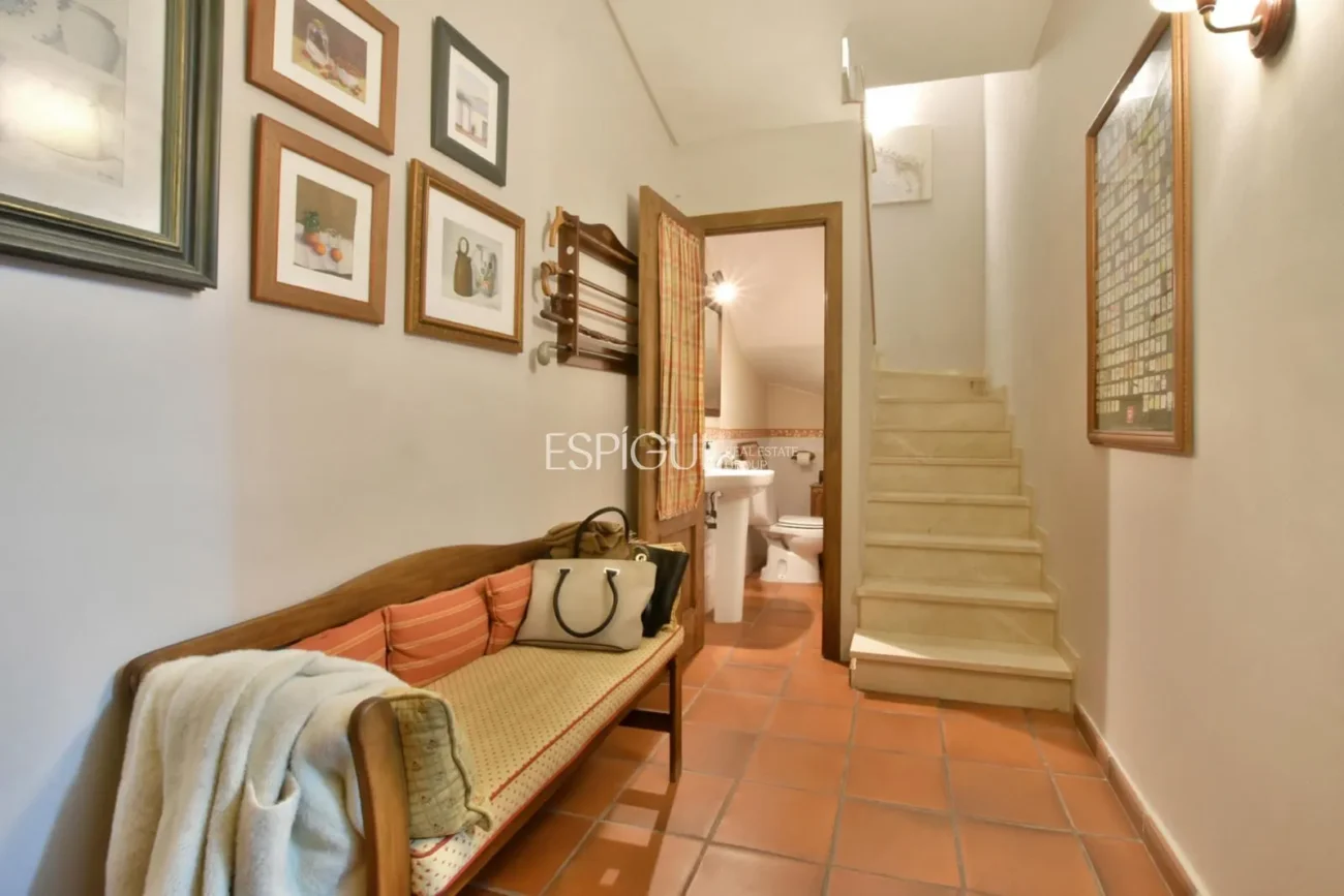 Двухквартирный дом с захватывающим видом в Сант-Бергер, Тейя