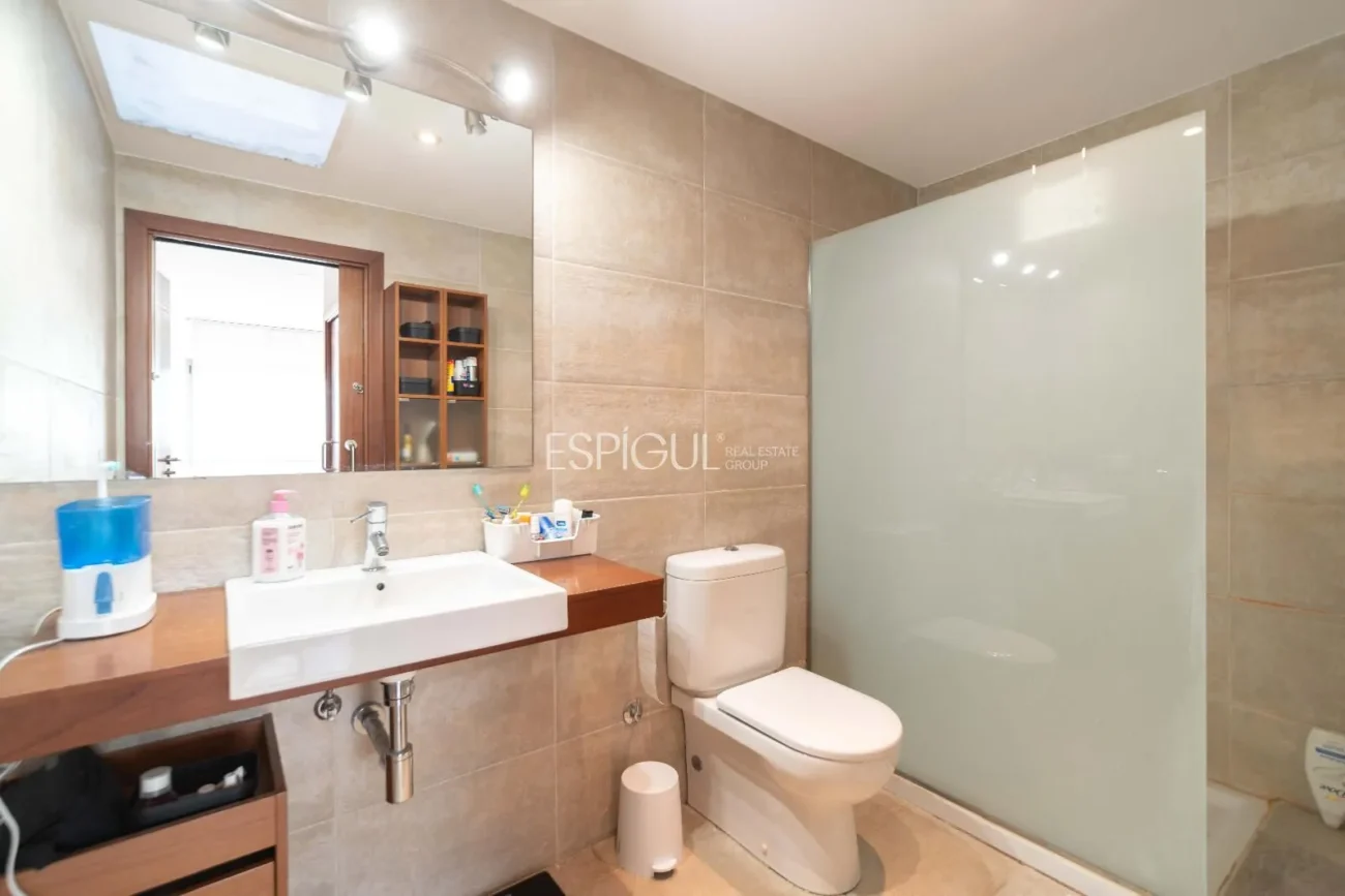 Amplia vivienda familiar en zona tranquila de Fornells de la Selva