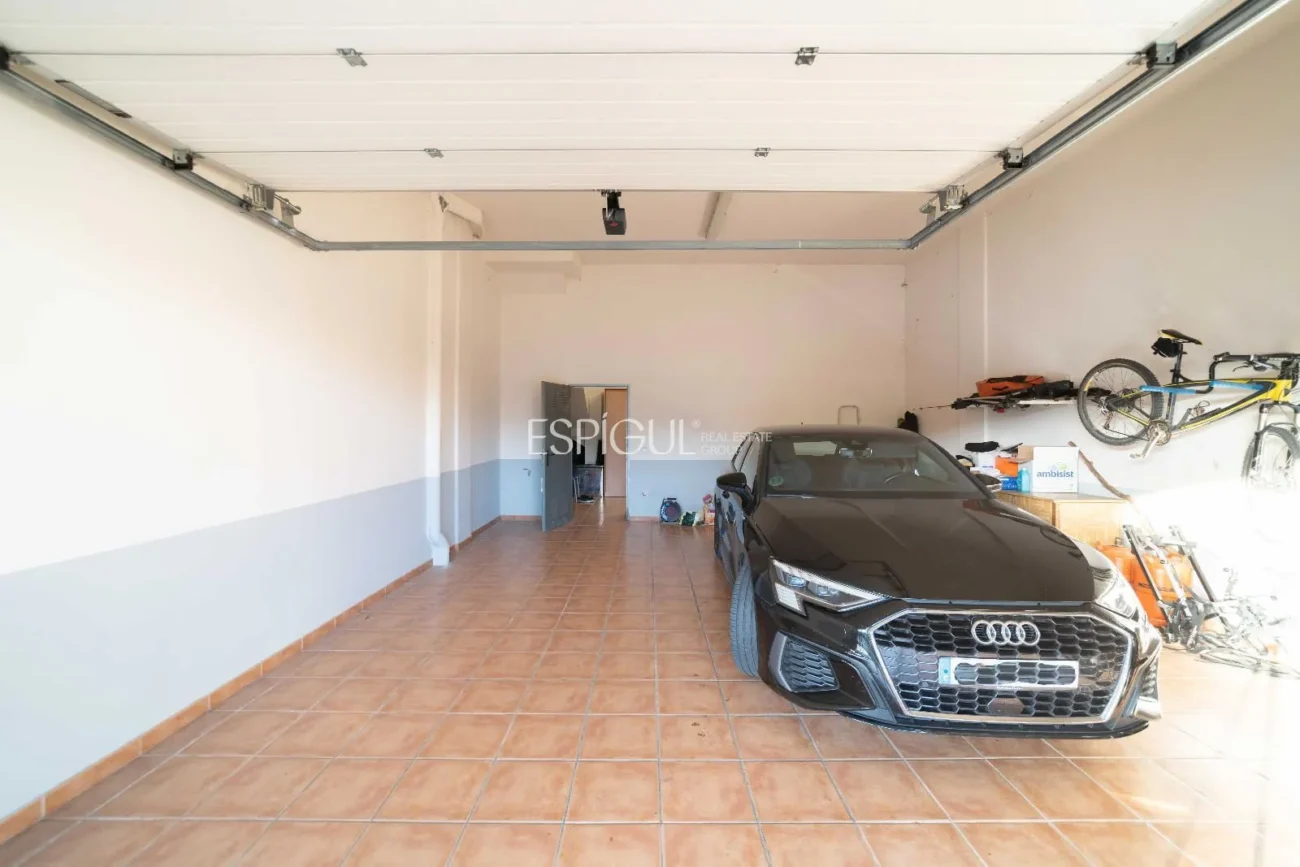 Amplia vivienda familiar en zona tranquila de Fornells de la Selva