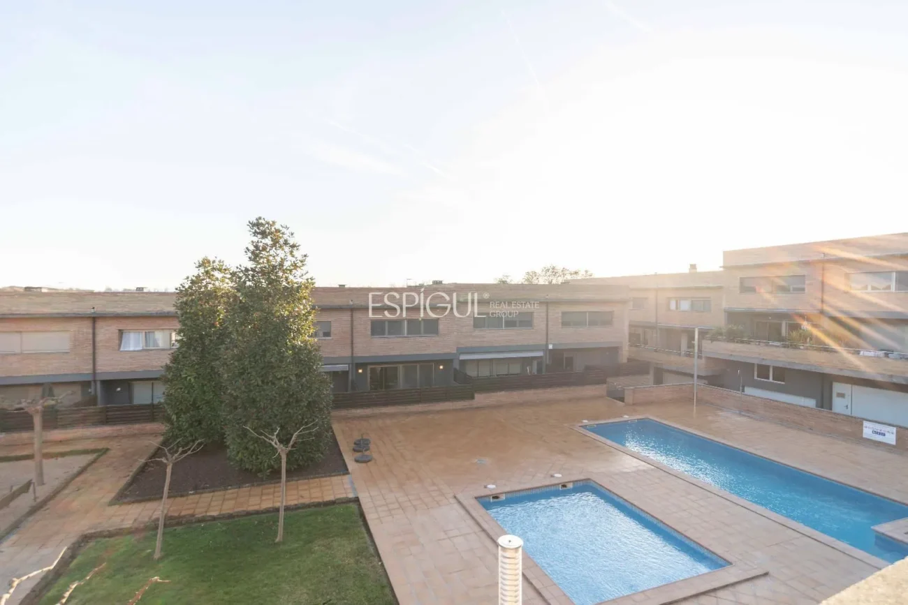 Amplia vivienda familiar en zona tranquila de Fornells de la Selva