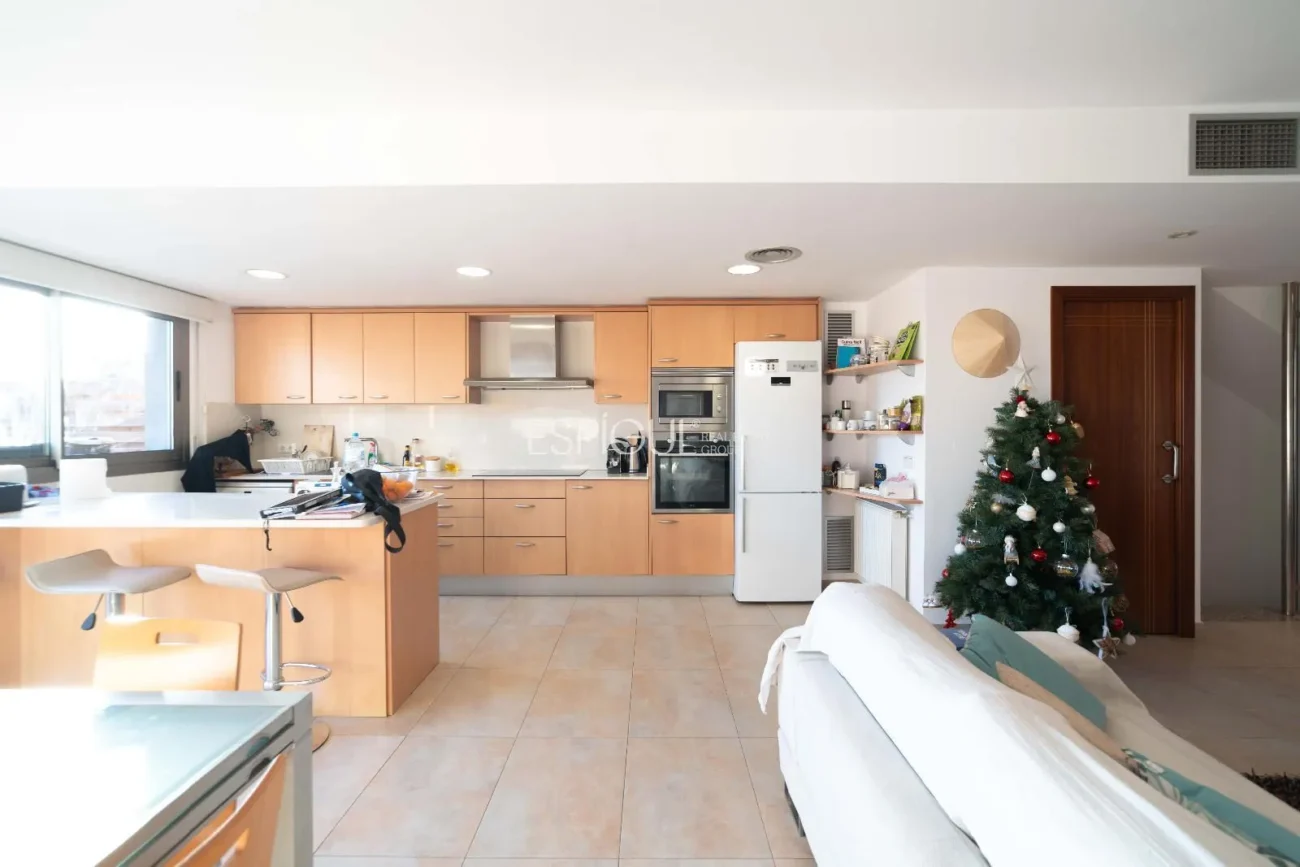 Amplia vivienda familiar en zona tranquila de Fornells de la Selva