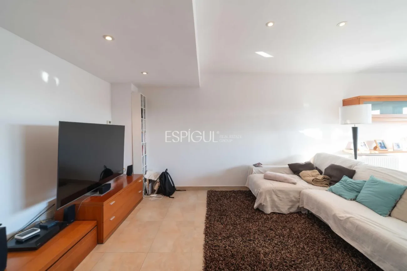 Amplia vivienda familiar en zona tranquila de Fornells de la Selva