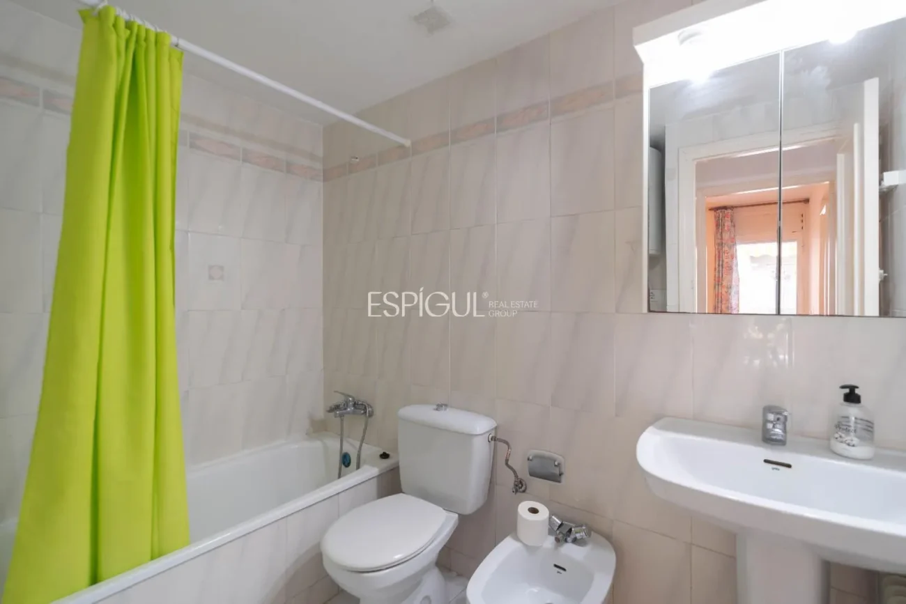 Bajo con jardín de 2 habitaciones en el puerto de L´Escala