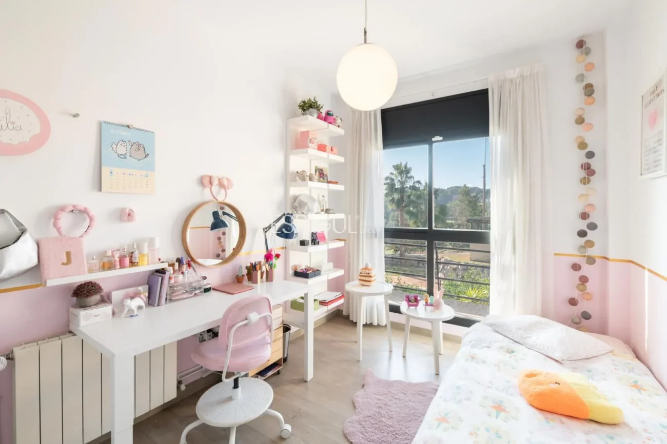 Townhouse for sale in Golf Masia Bach