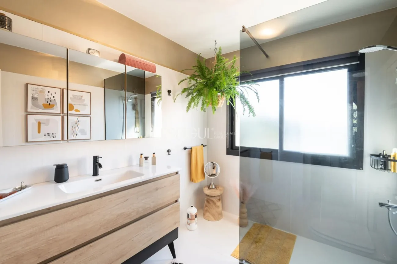 Townhouse for sale in Golf Masia Bach