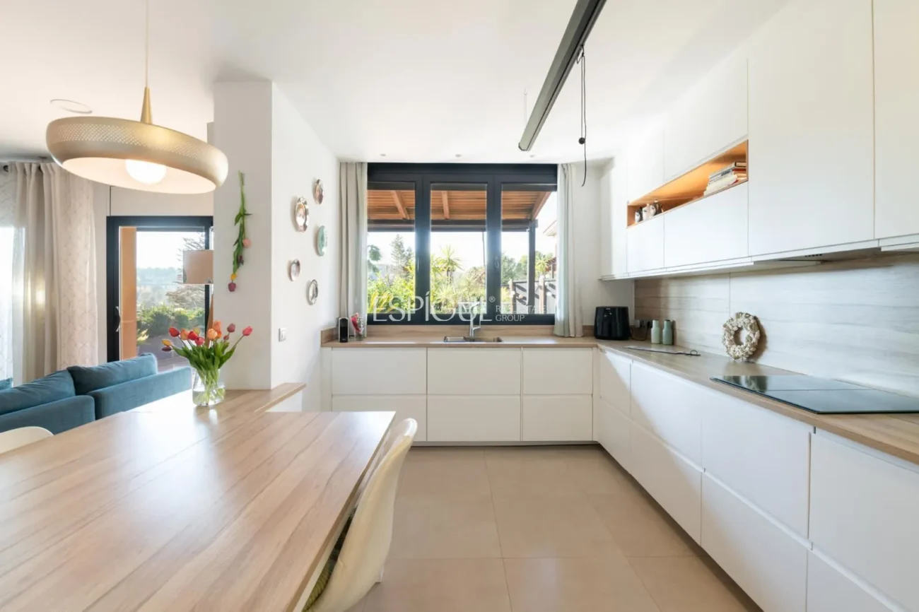 Townhouse for sale in Golf Masia Bach