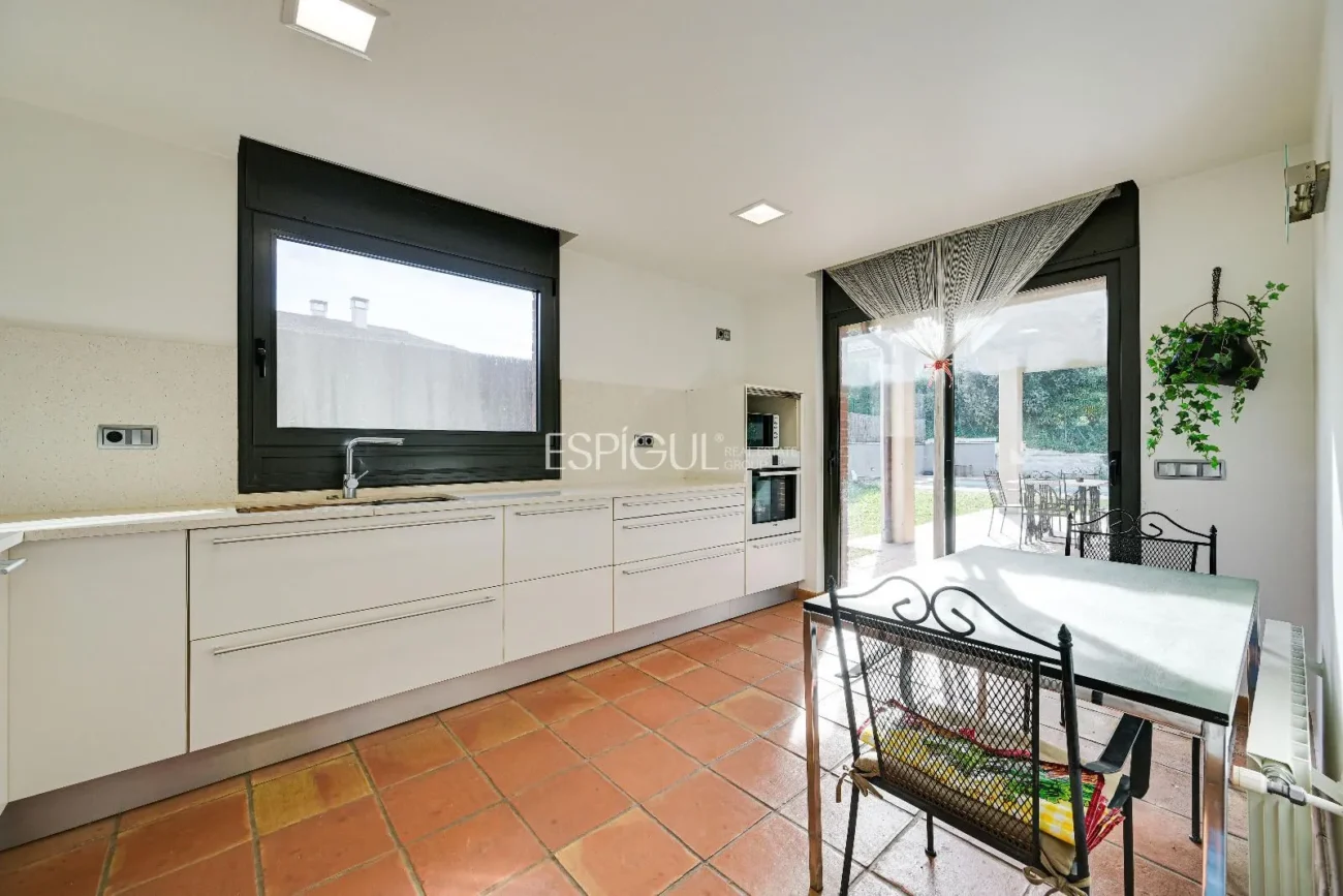 Casa en Fornells Parc con piscina