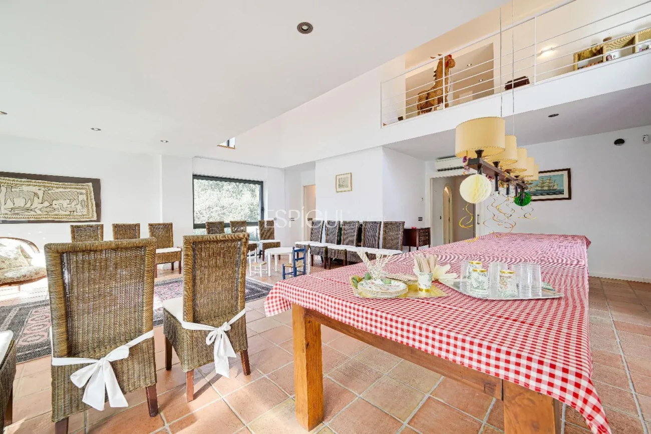 Casa en Fornells Parc con piscina