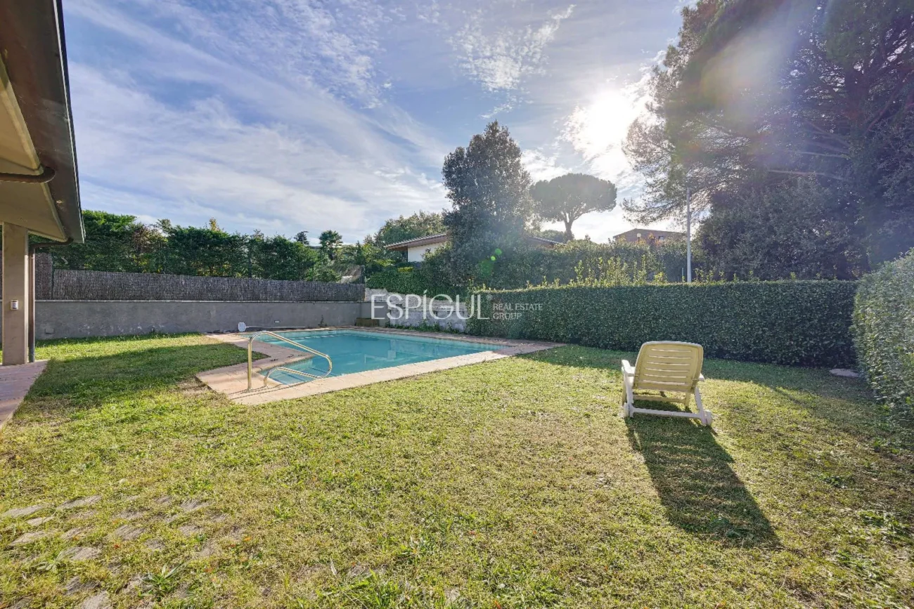 Casa en Fornells Parc con piscina