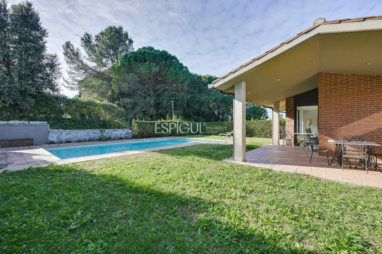 Casa en Fornells Parc con piscina