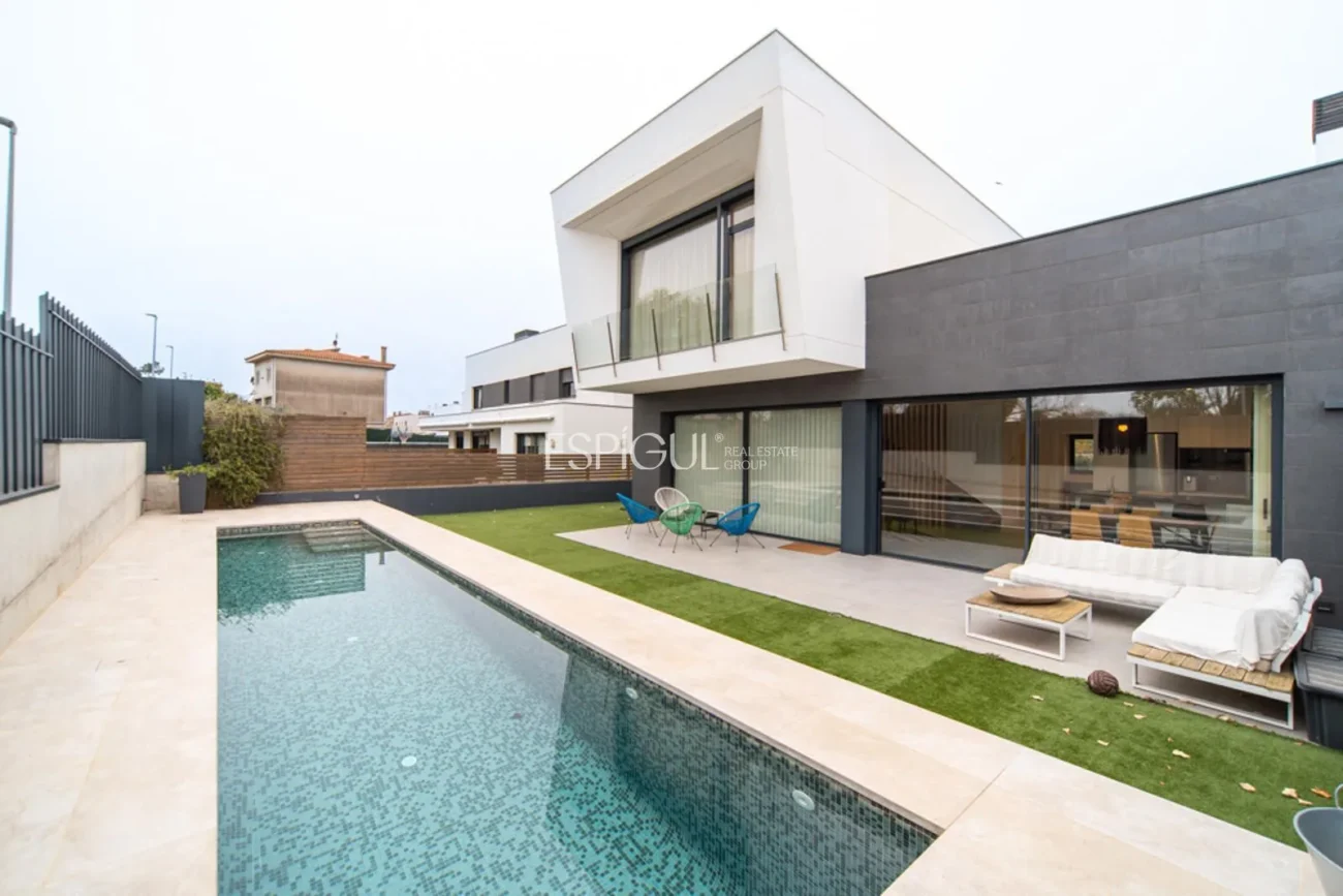 Exclusive House in Fornells de la Selva