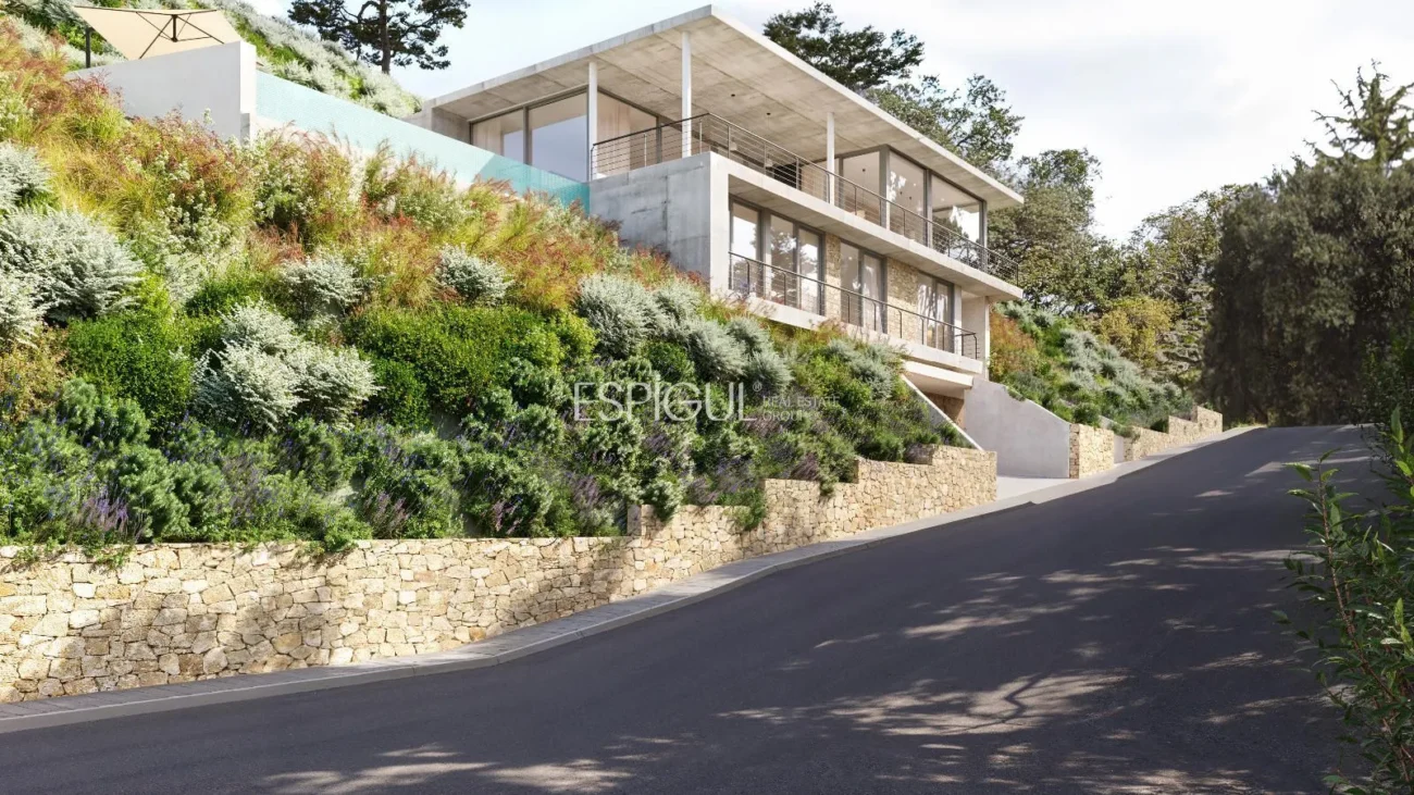 Gavarres Luxury Home: Vistas, Diseño y Privacidad en Platja d’Aro