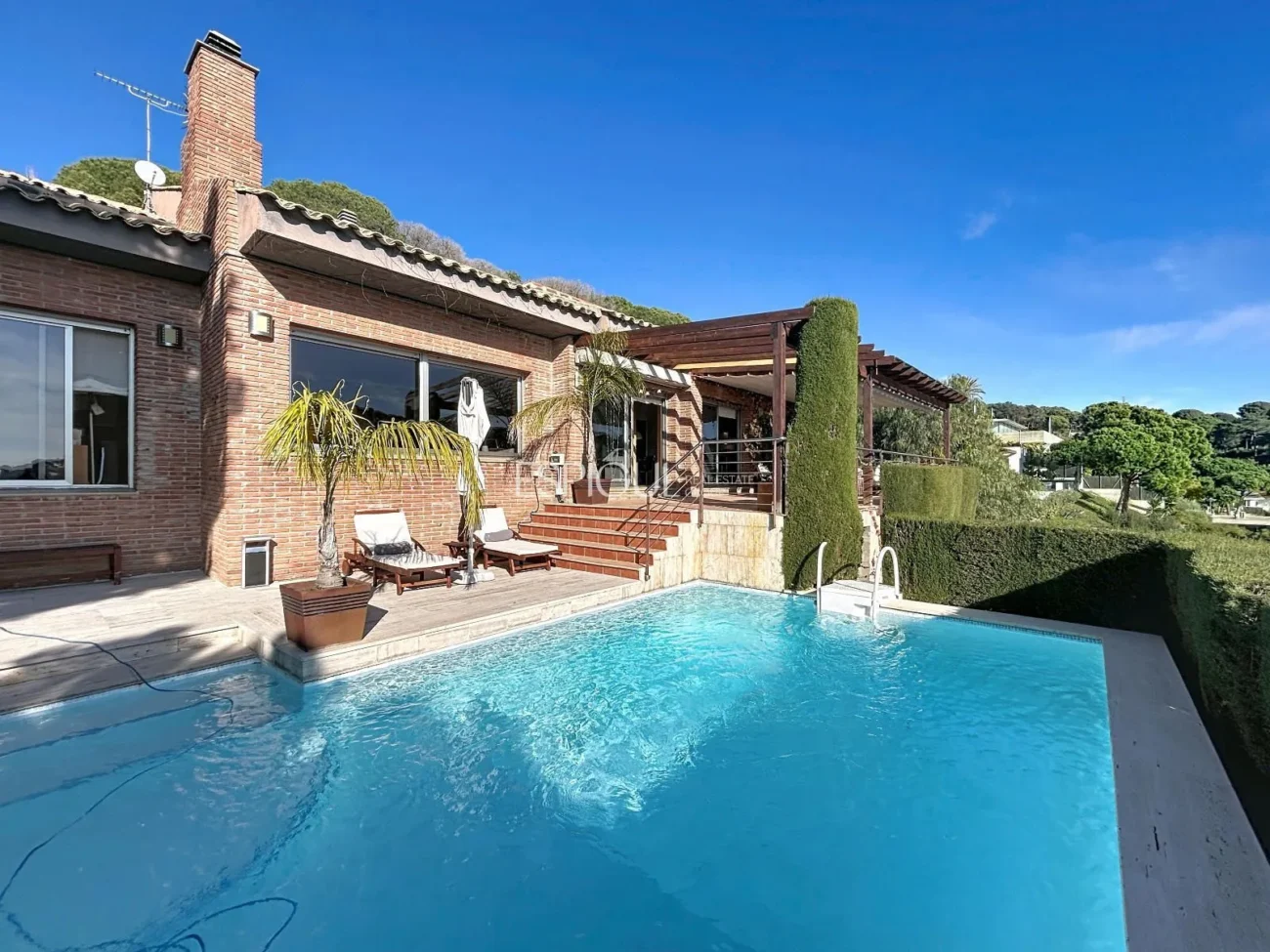 Impressive house with panoramic sea views in Can Tolrà