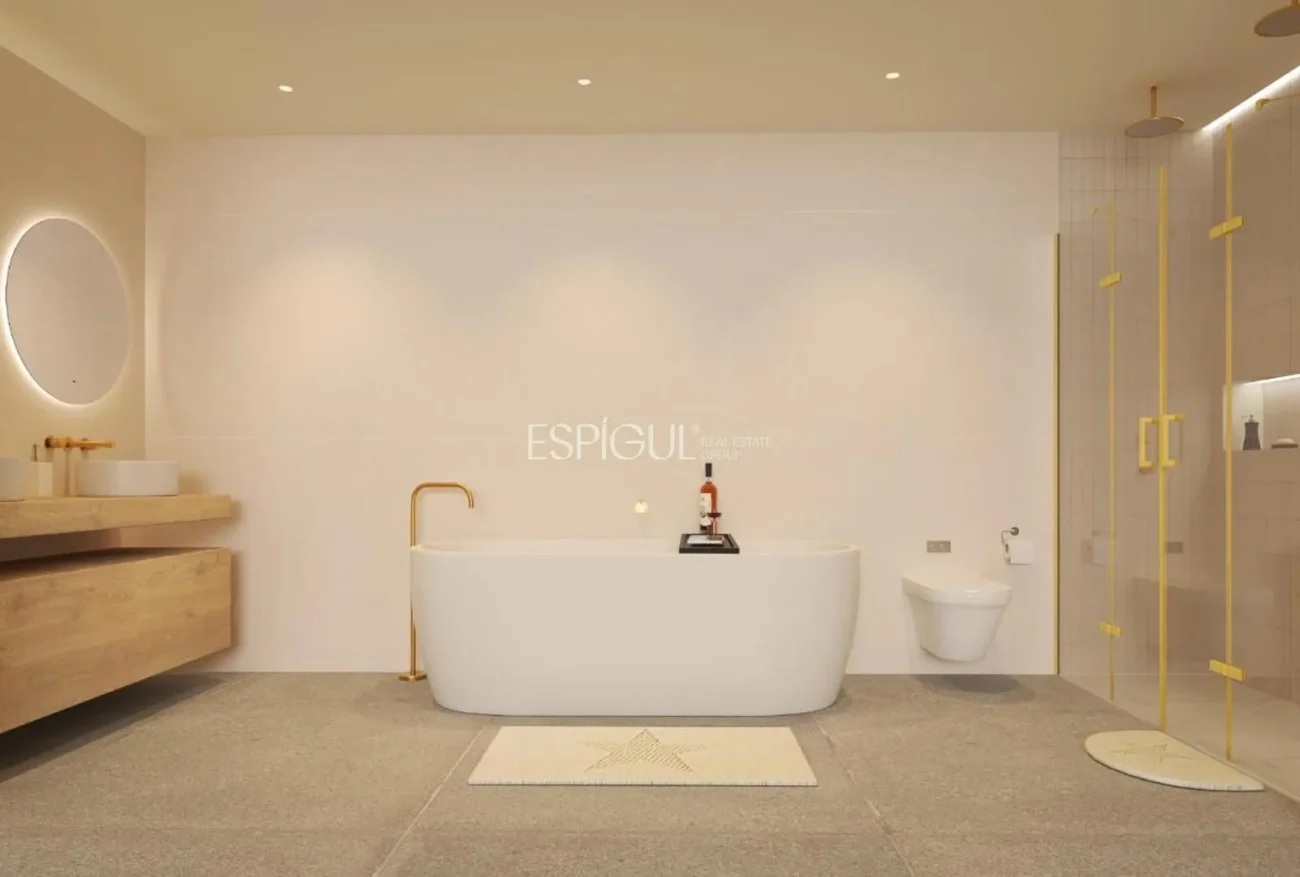 Эксклюзивный роскошный дом с бассейном и спа в самом центре Калельи