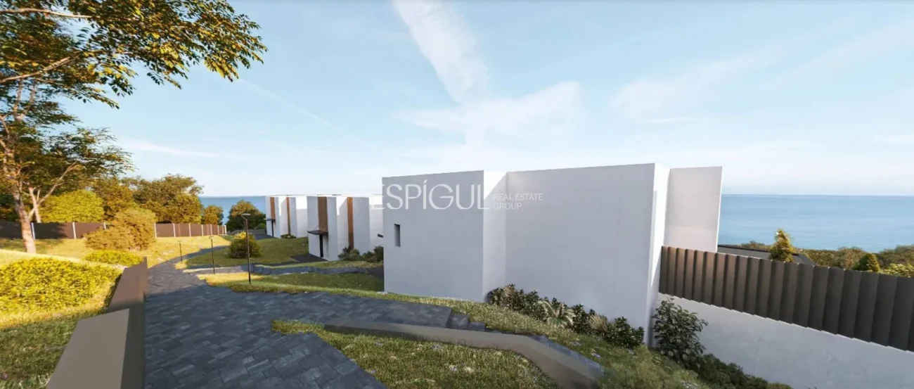 Lujo con vistas al mar: Exclusivas casas  de obra nueva con piscina en Llavaneras