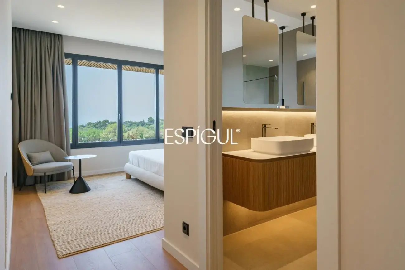 Luxe amb vistes al mar: Exclusives cases d’obra nova amb piscina a Llavaneres