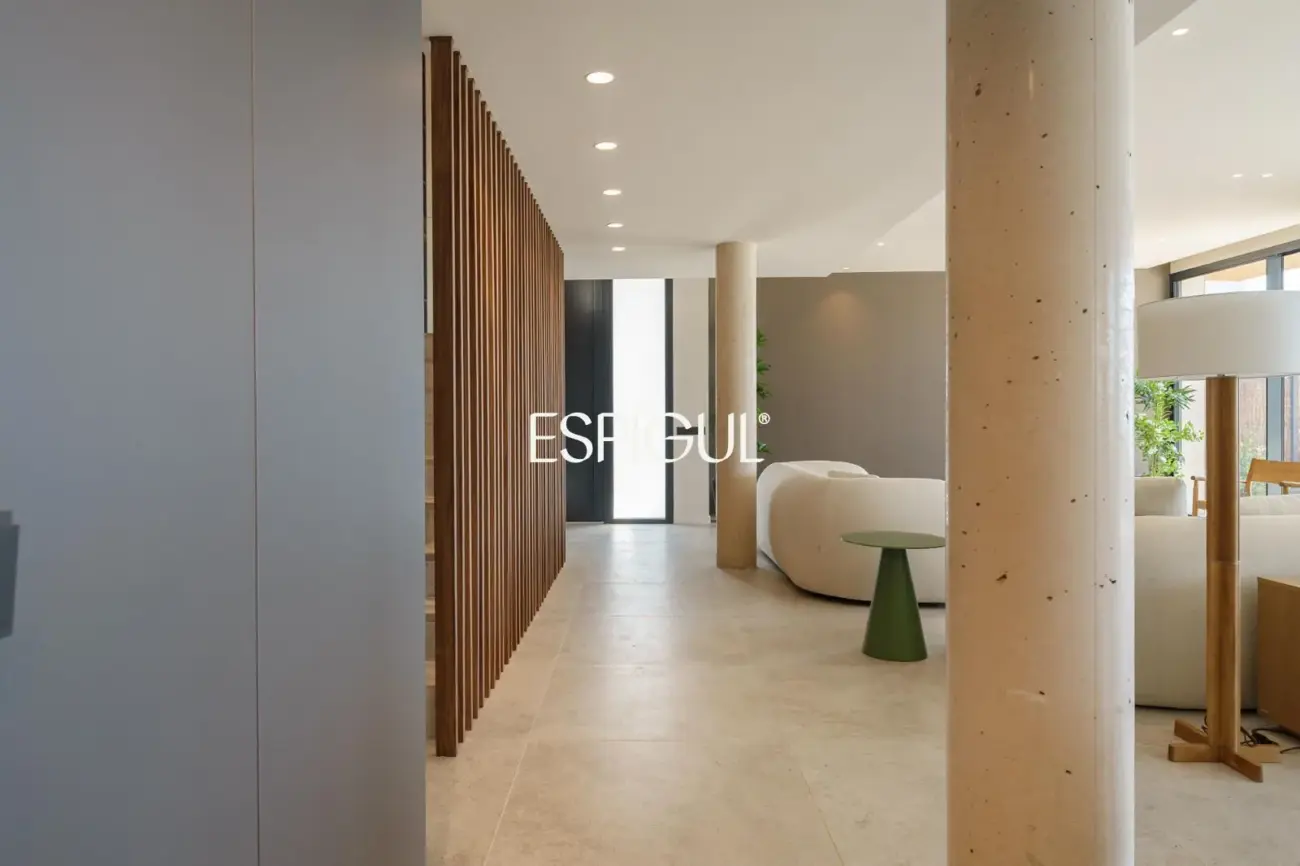 Luxe amb vistes al mar: Exclusives cases d’obra nova amb piscina a Llavaneres