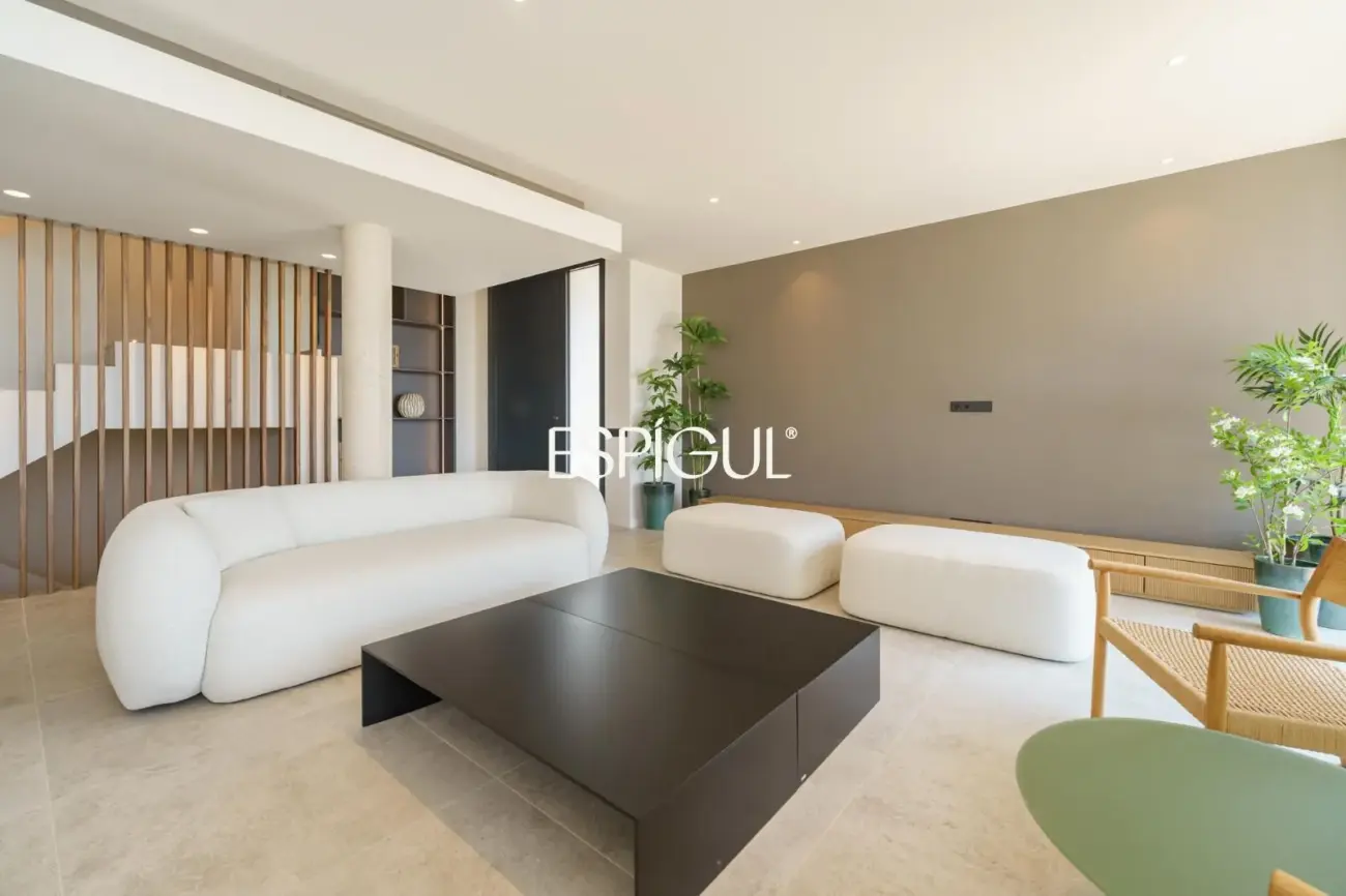 Luxe amb vistes al mar: Exclusives cases d’obra nova amb piscina a Llavaneres