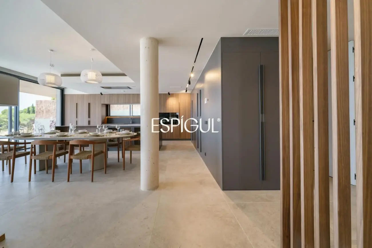 Luxe amb vistes al mar: Exclusives cases d’obra nova amb piscina a Llavaneres