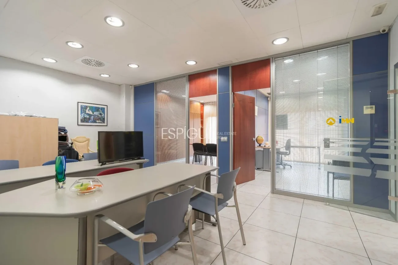 Office for sale in Empuriabrava
