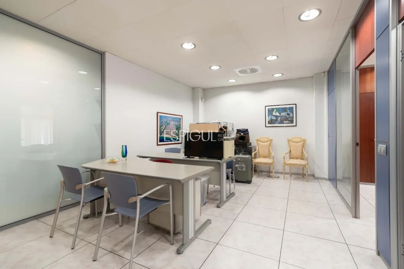 Office for sale in Empuriabrava