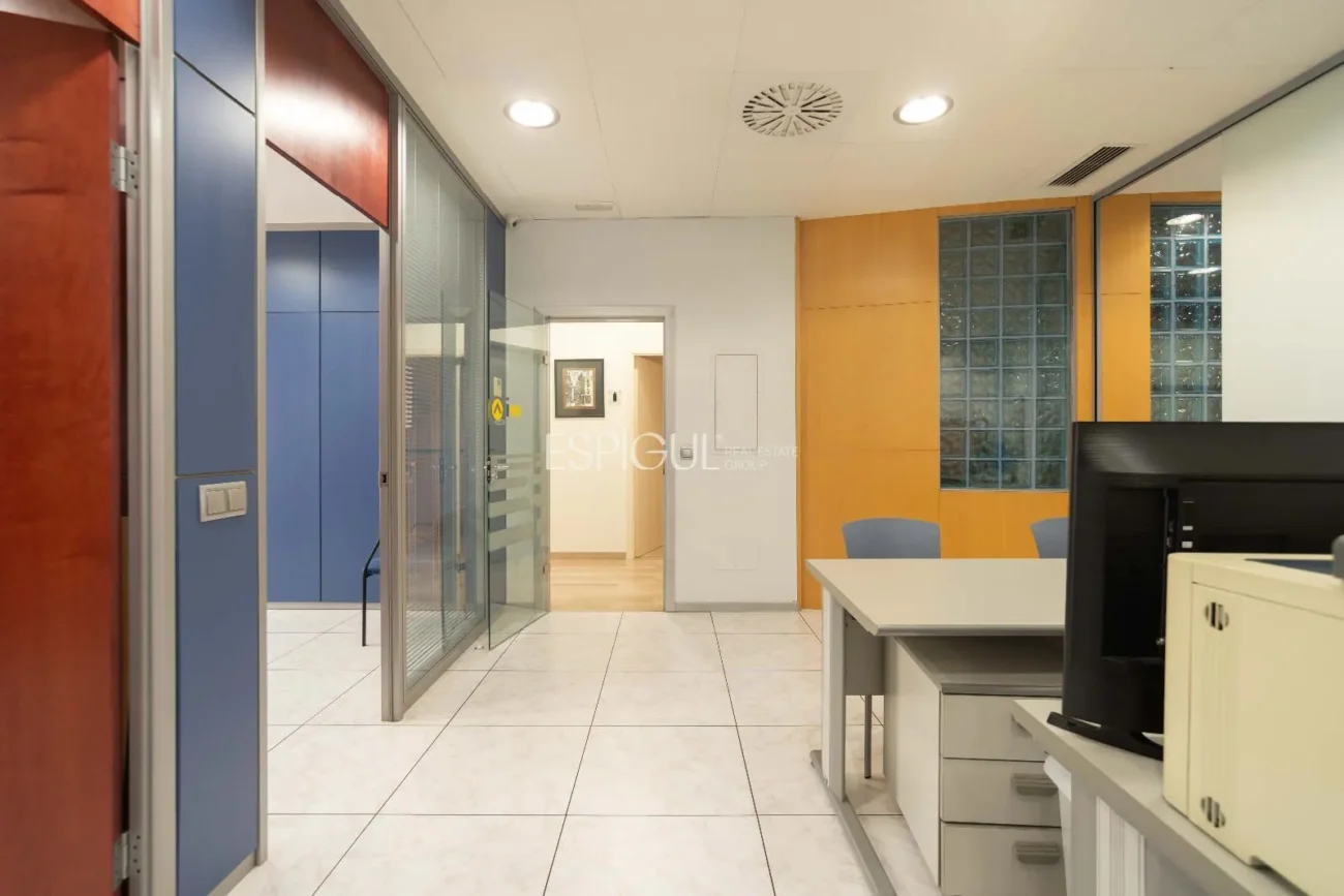 Office for sale in Empuriabrava
