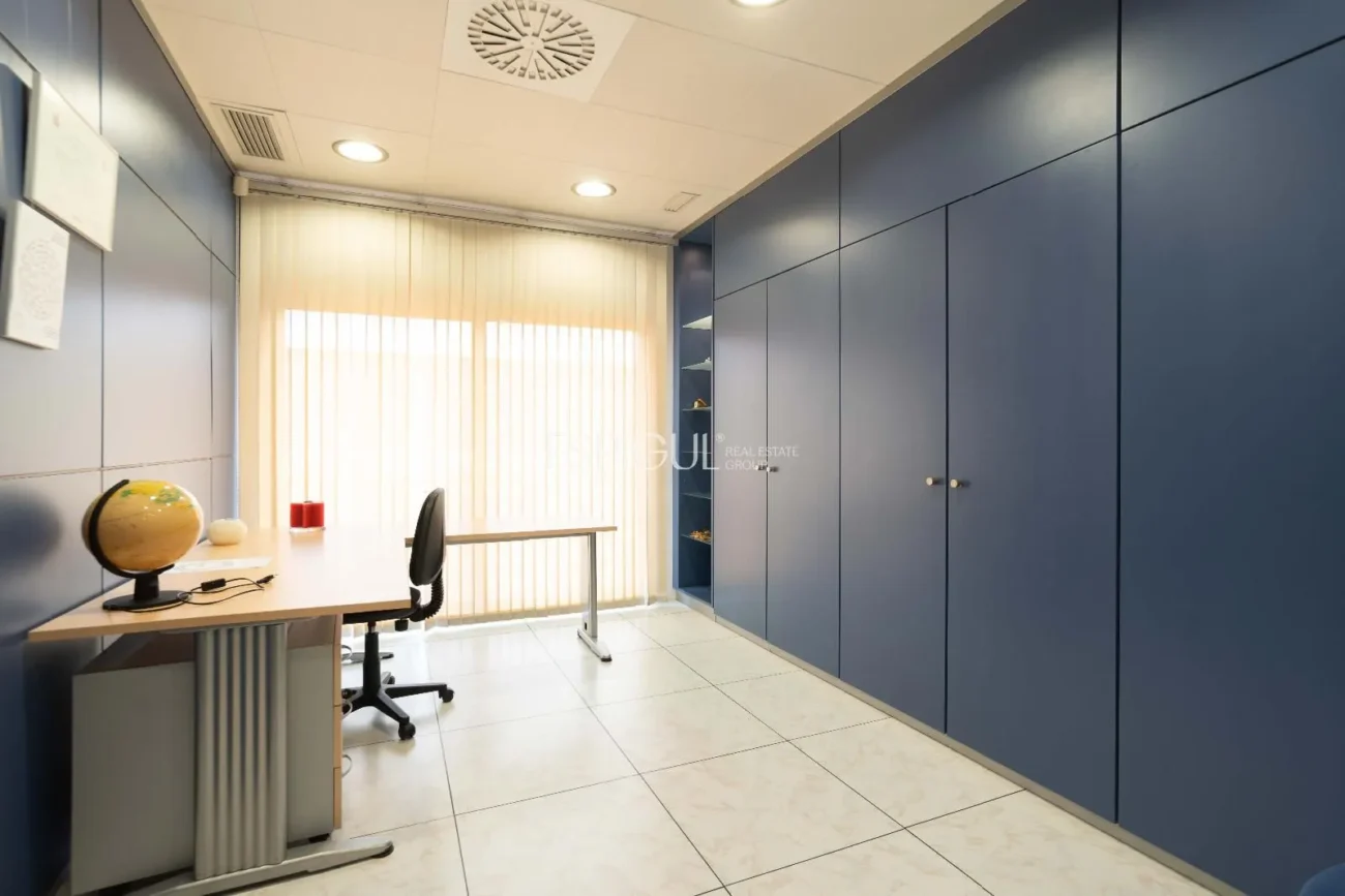 Office for sale in Empuriabrava