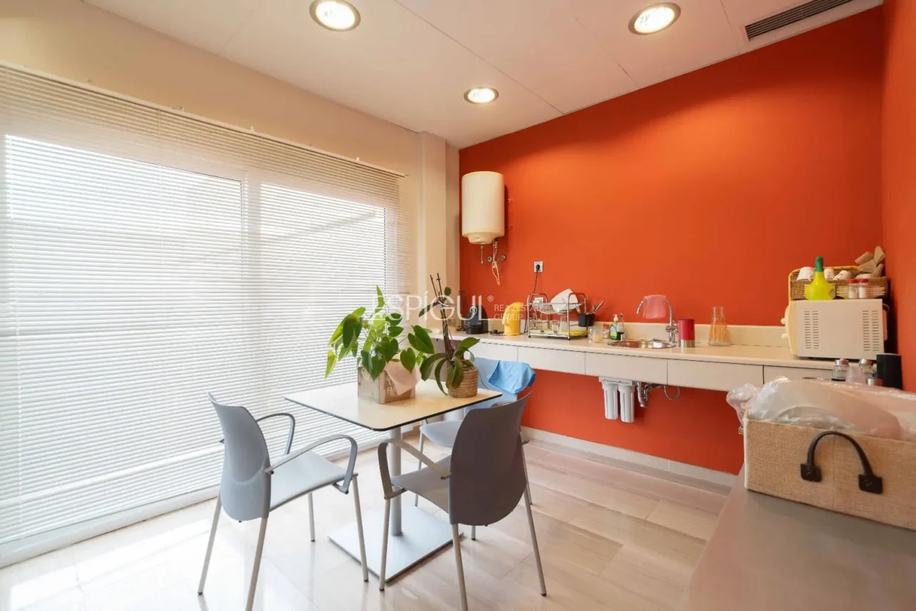 Office for sale in Empuriabrava