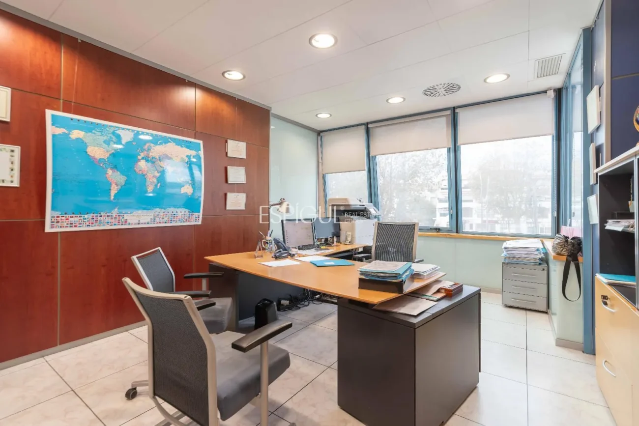 Office for sale in Empuriabrava