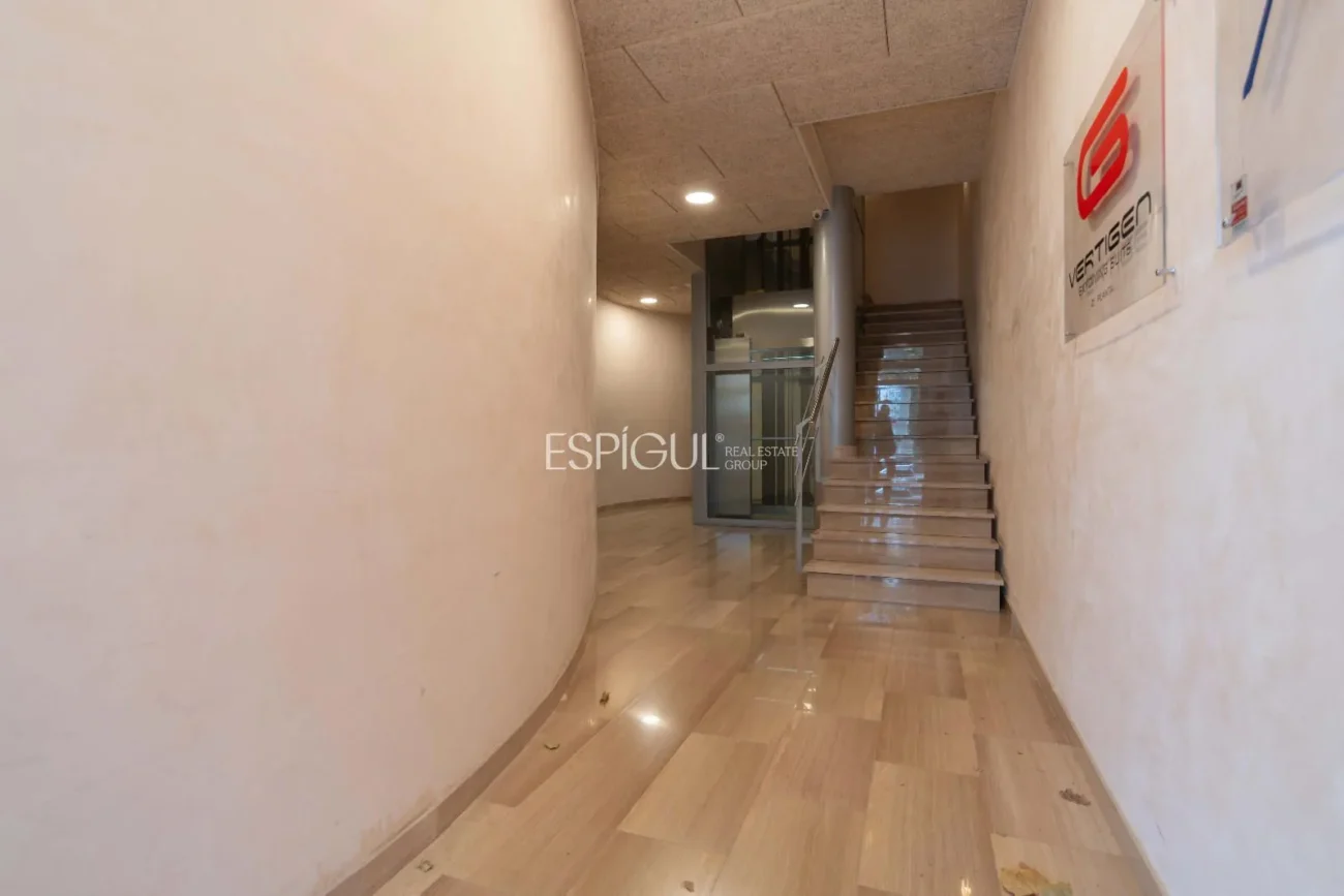 Office for sale in Empuriabrava