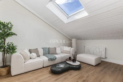 Duplex apartment with terrace on Calle Barquillo, Chueca-Justicia