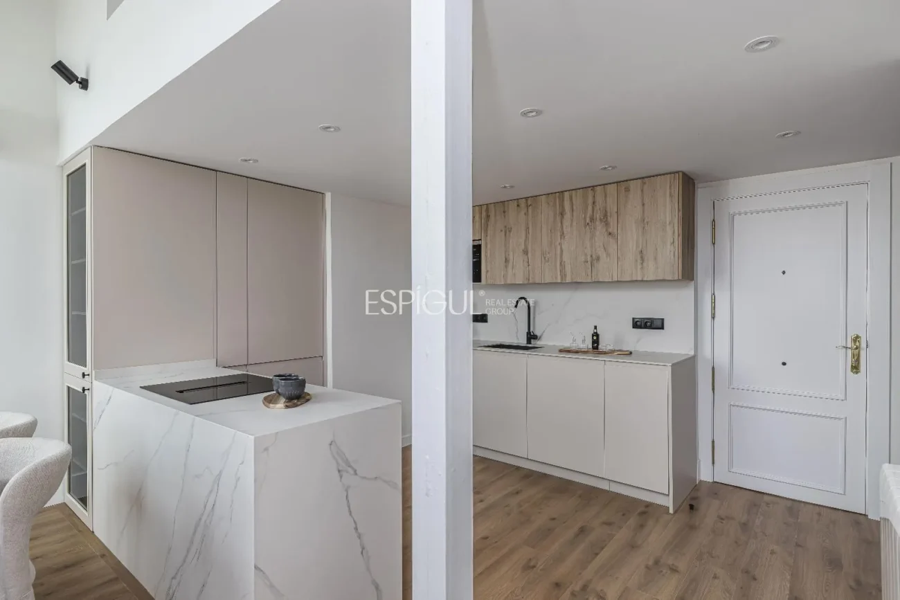 Duplex apartment with terrace on Calle Barquillo, Chueca-Justicia