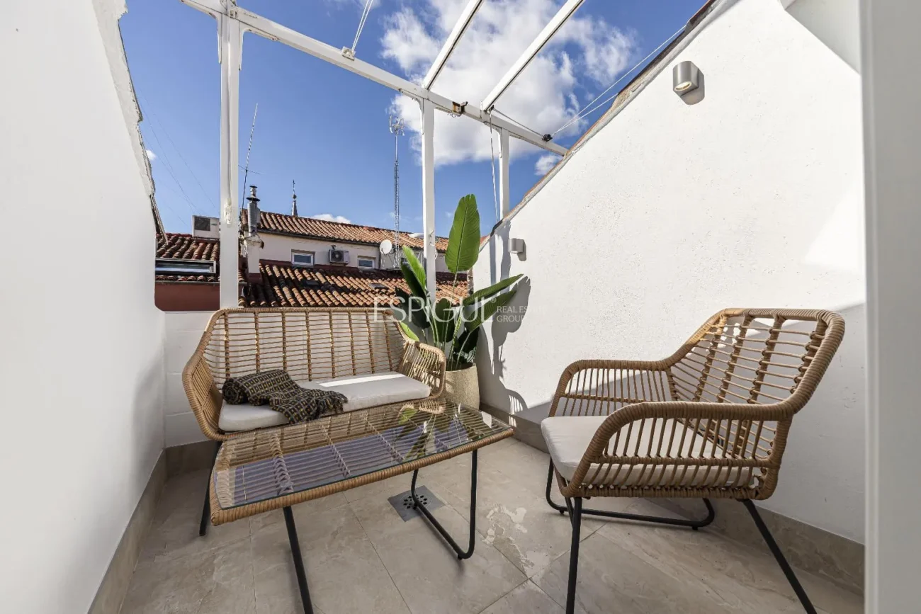 Duplex apartment with terrace on Calle Barquillo, Chueca-Justicia