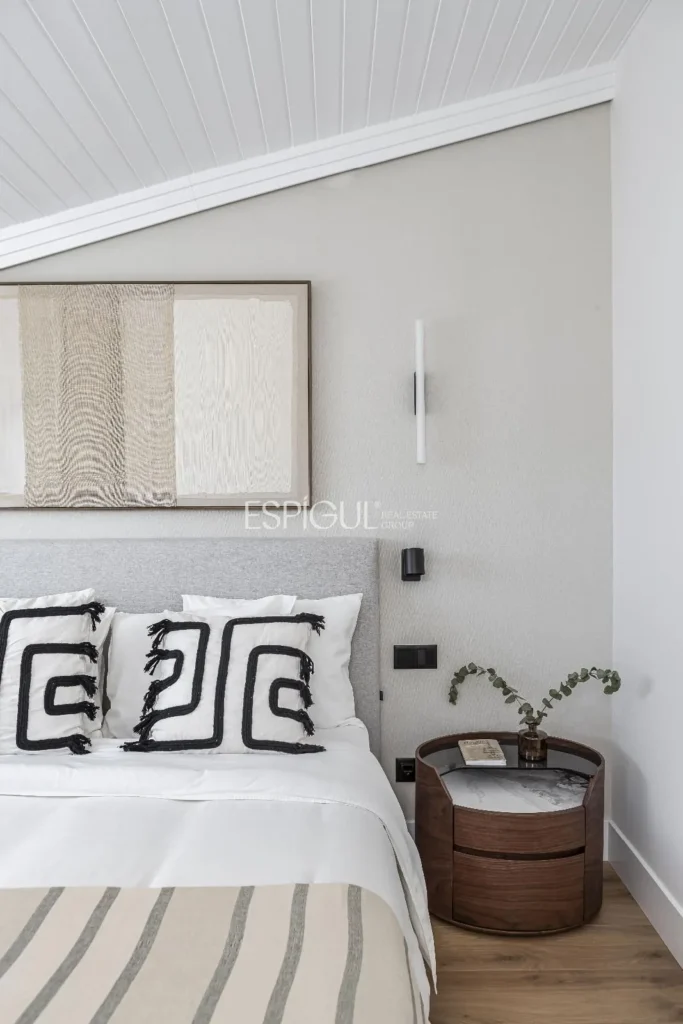 Duplex apartment with terrace on Calle Barquillo, Chueca-Justicia