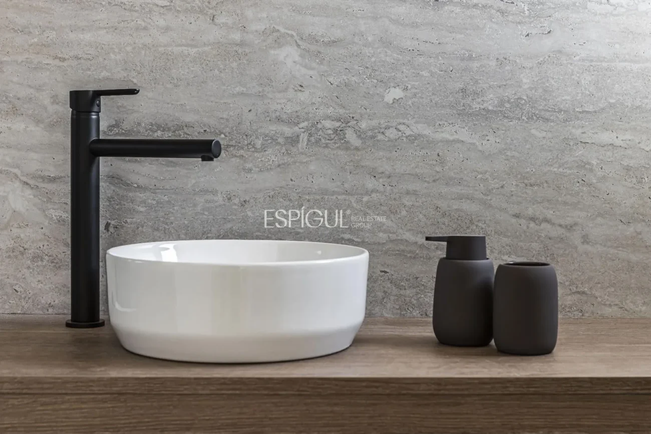 Duplex apartment with terrace on Calle Barquillo, Chueca-Justicia