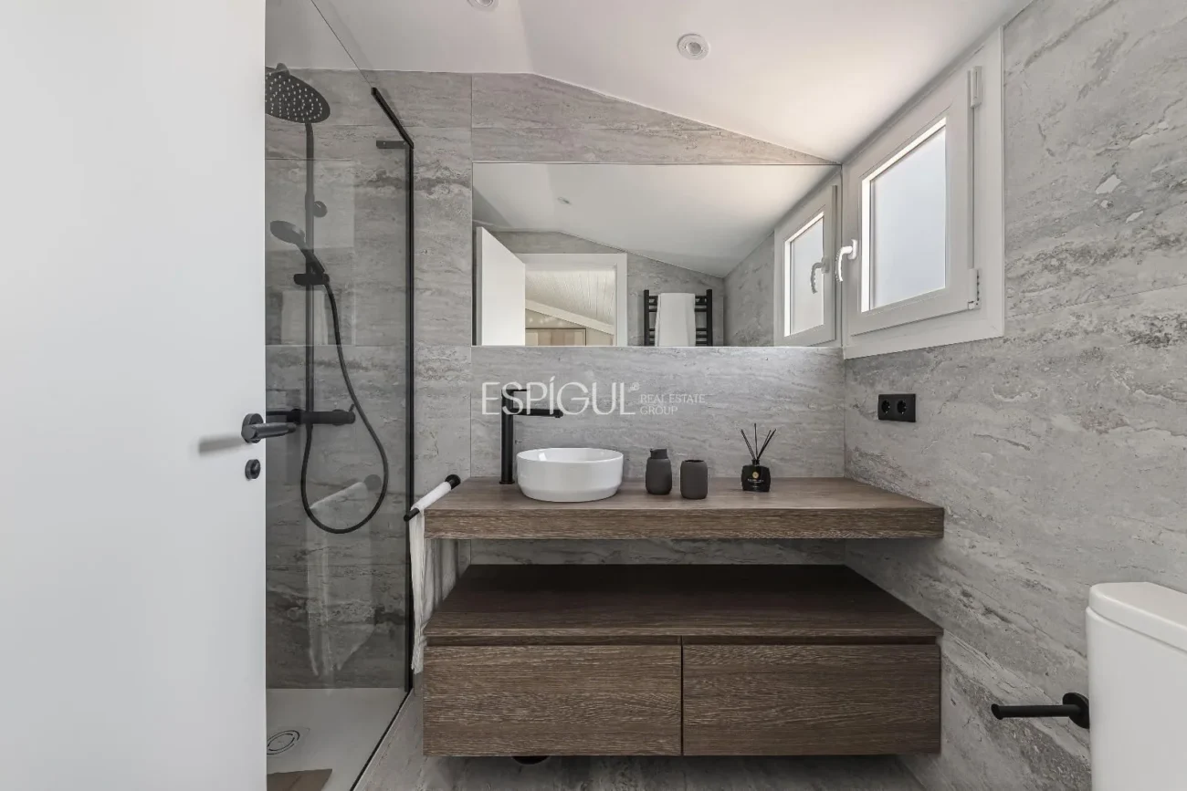 Duplex apartment with terrace on Calle Barquillo, Chueca-Justicia