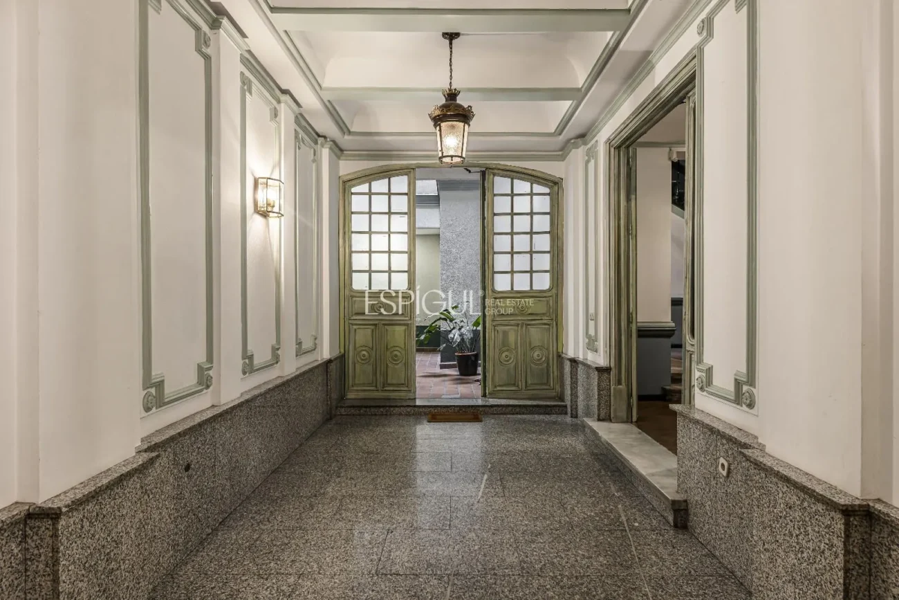 Duplex apartment with terrace on Calle Barquillo, Chueca-Justicia